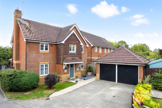 Chanctonbury, Ashington